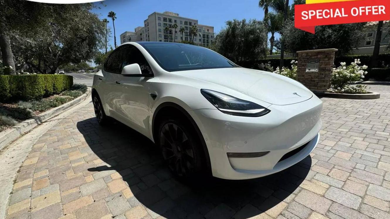 TESLA MODEL Y 2021 5YJYGDEE5MF286297 image